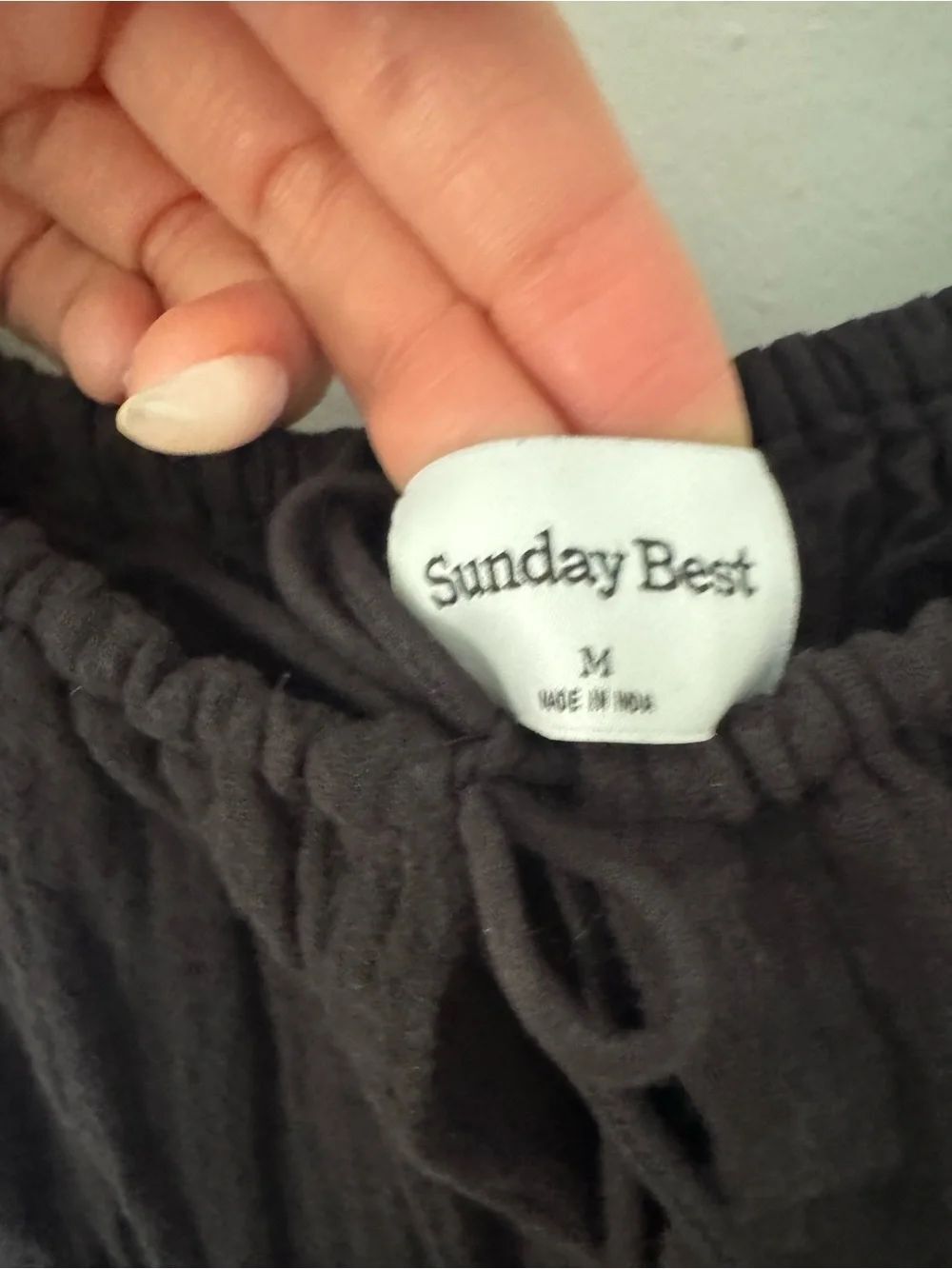 SALE! Sunday Best x Aritzia Black Gauze Mini Dress with Puff Sleeves Medium - Picture 7 of 7